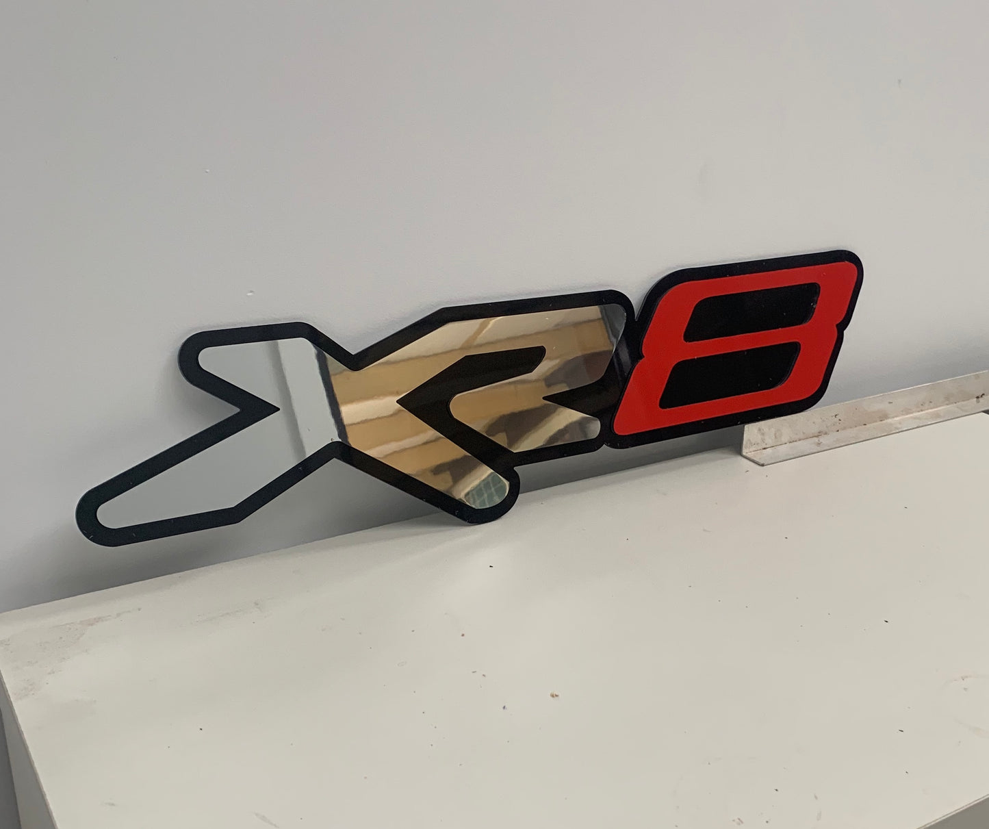 XR 8 Signs