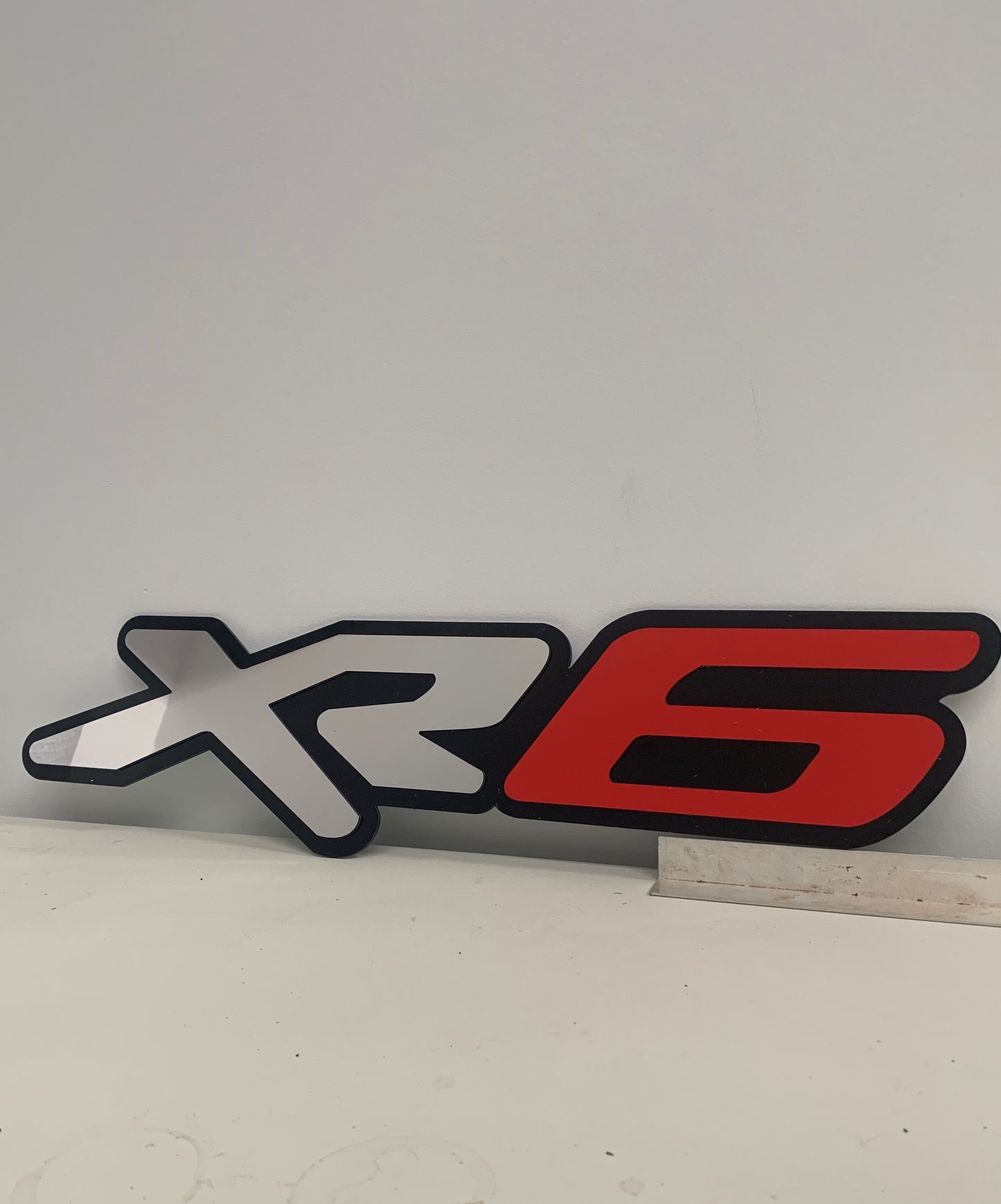XR 6 Sign