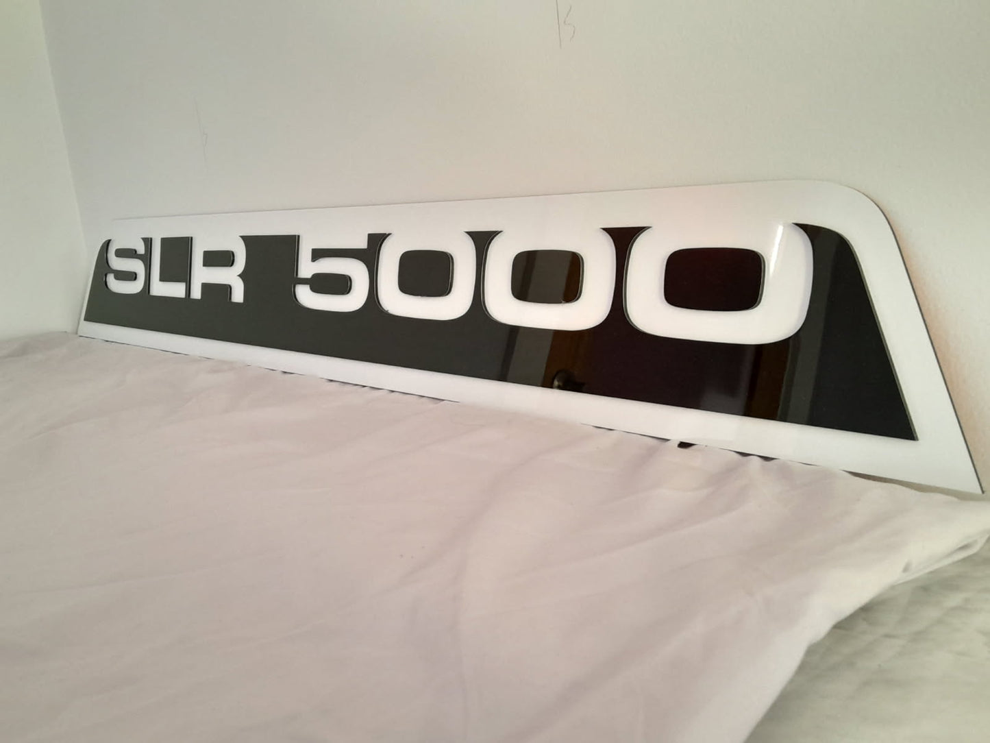 SLR 5000 White Signs