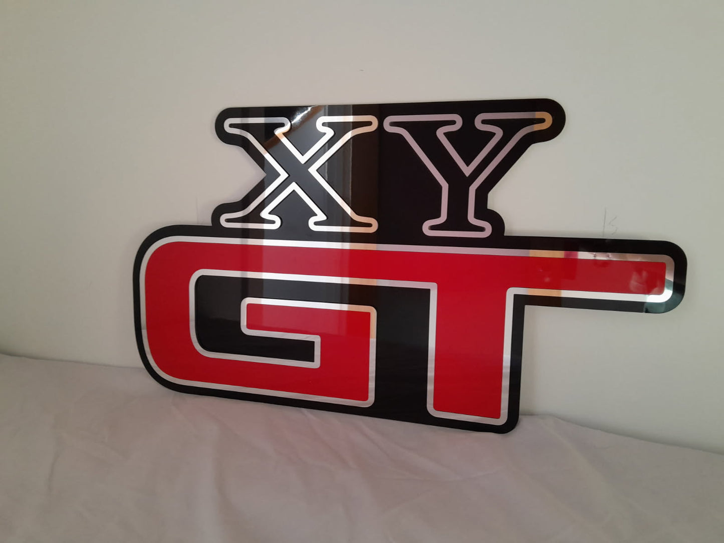 XY GT Signs